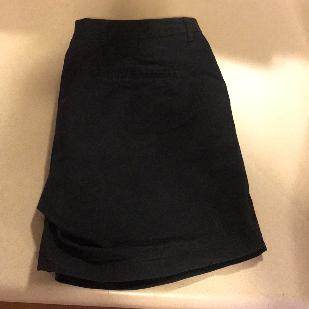 Shorts - Picture 2 of 2